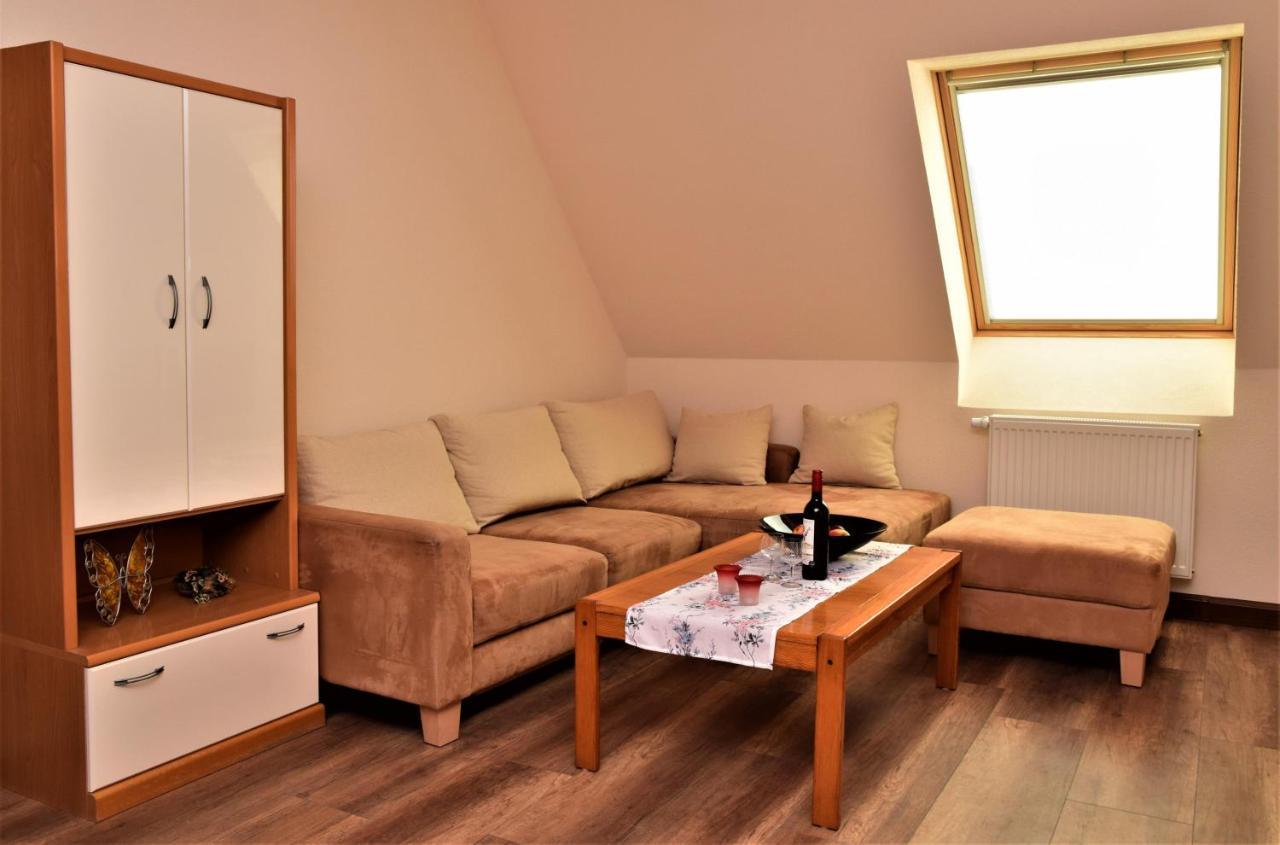 Ferienwohnung Anneliese Am Stadttor 霍恩巴赫 外观 照片